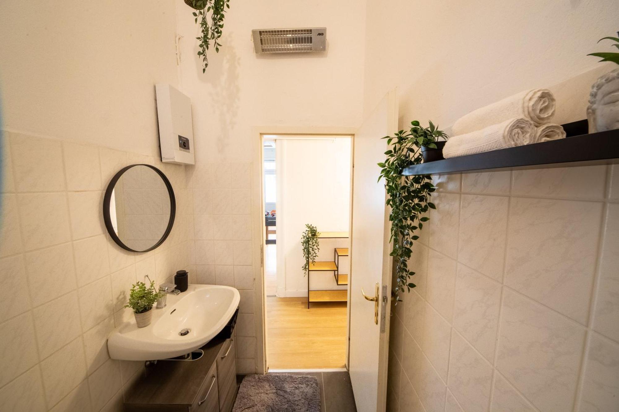 Апартаменти Massagesessel, King-Sized Bed, Billardtisch, 2 Couches Берлін Екстер'єр фото
